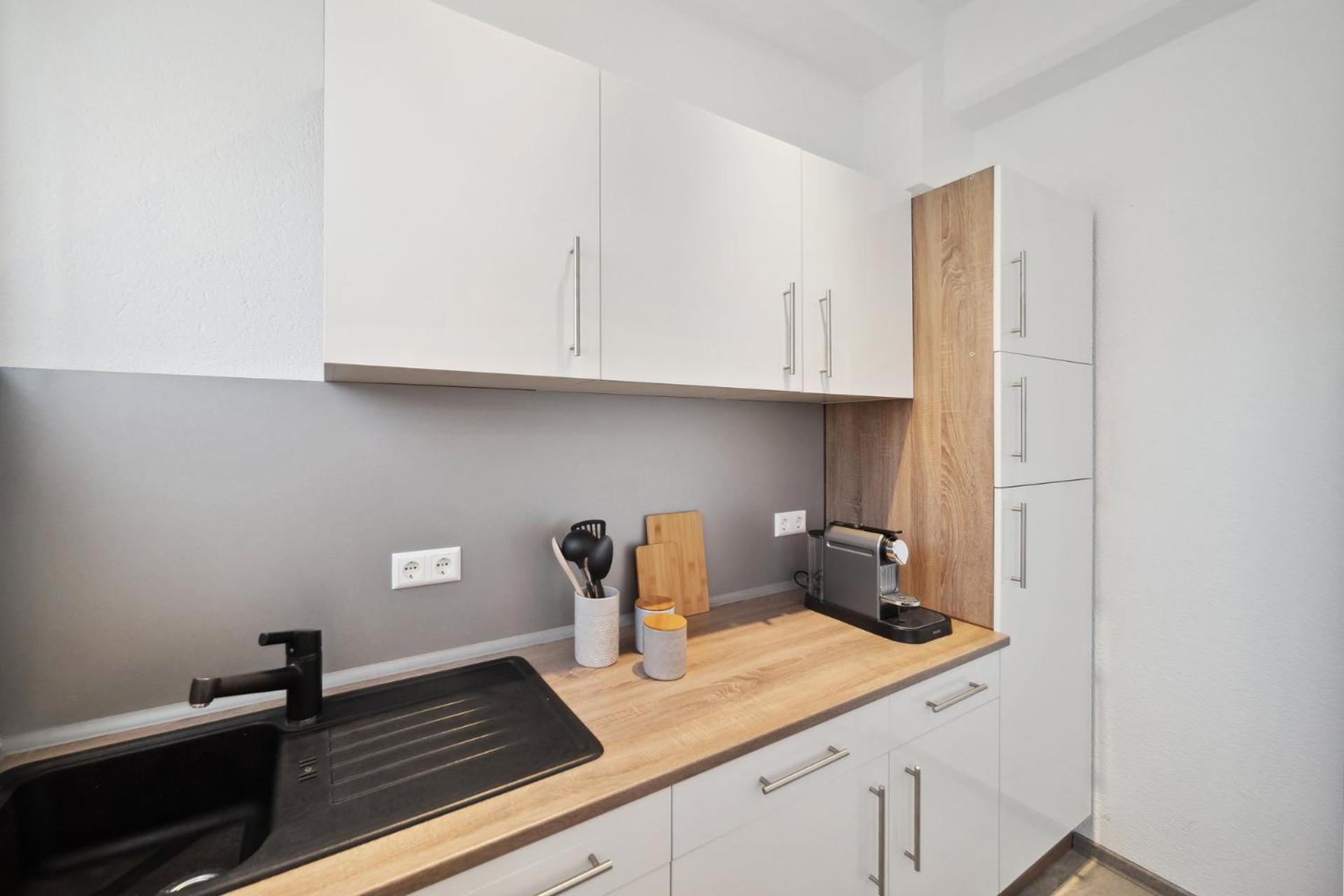 Ruhige Lage, Gute Anbindung, Frisch Renoviert Appartement Fellbach Buitenkant foto